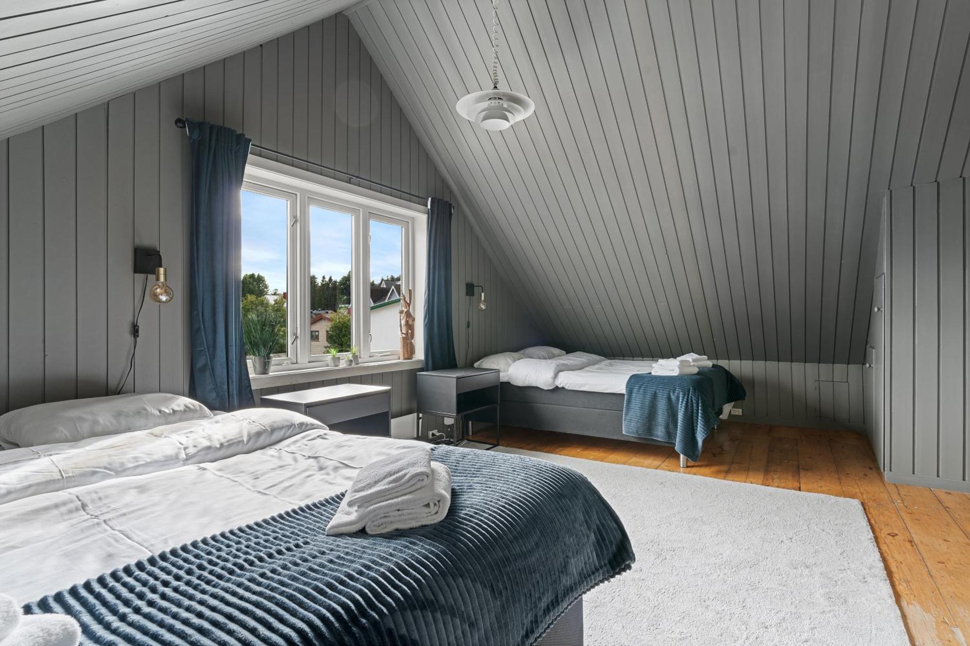 Arctic Homes - Historical Tromso House With View Экстерьер фото