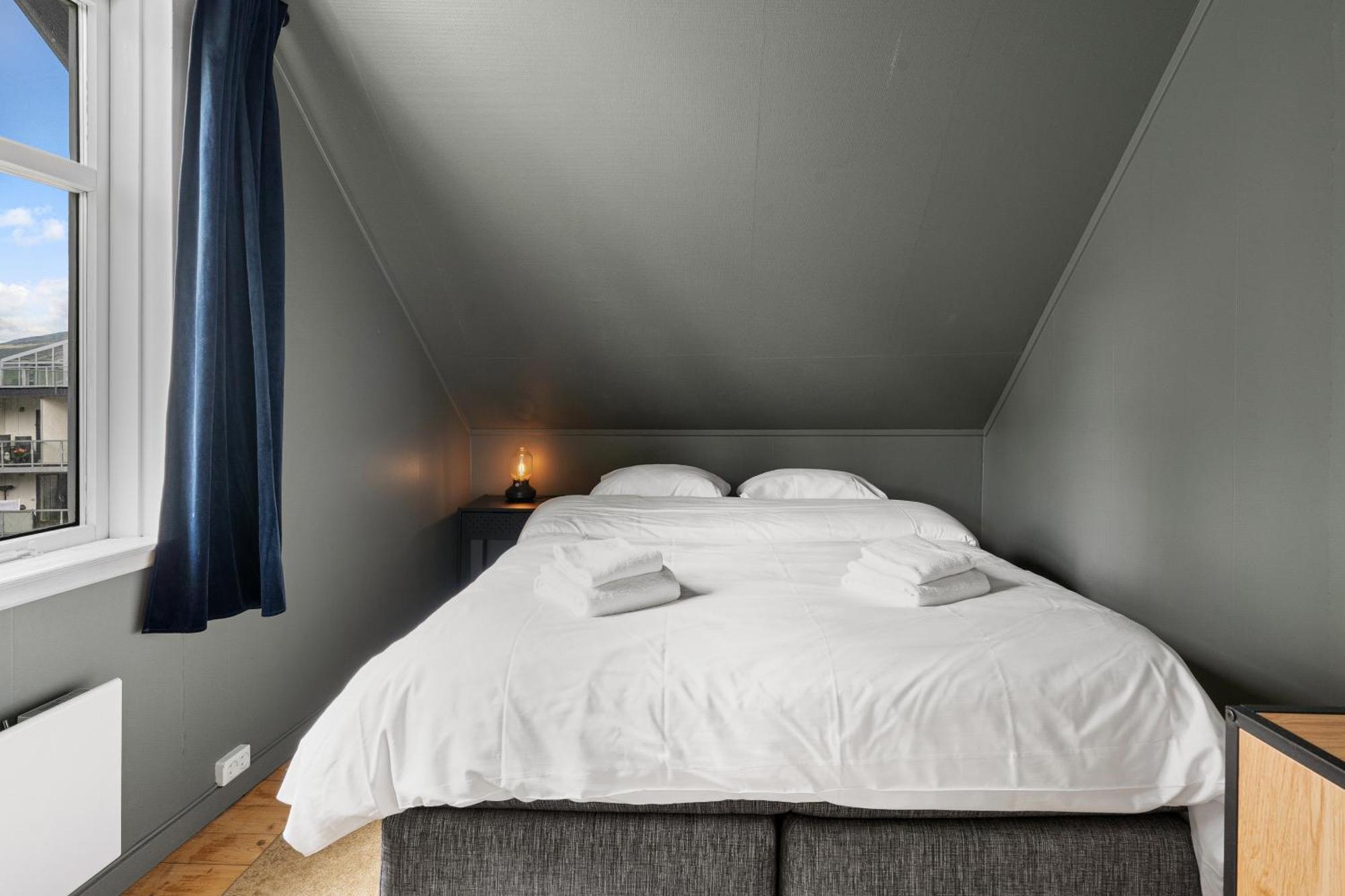 Arctic Homes - Historical Tromso House With View Экстерьер фото